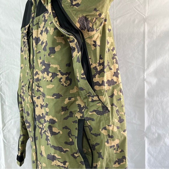 ARMADA BERGS INSULATED WATERPROOF MENS LARGE JACKET for your outdoor adventure! - Picture 7 of 13